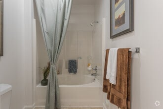 1BR,1BA,-727SF The Kestrel - Falcon Creek