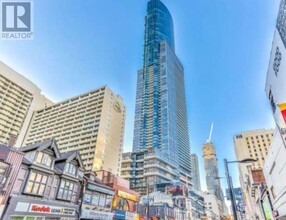 Building Photo - 386 Yonge St