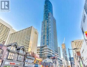 Building Photo - 386 Yonge St