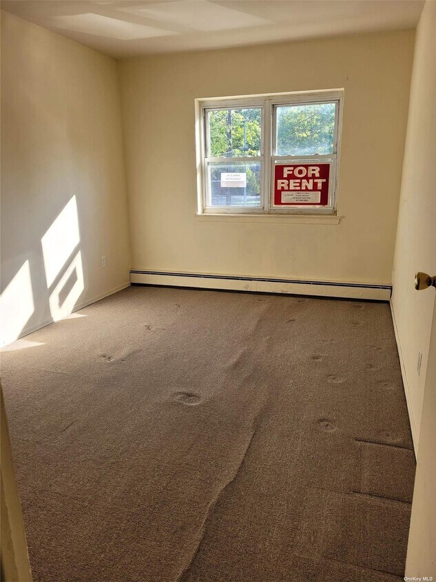 Foto principal - 239-03 Braddock Ave
