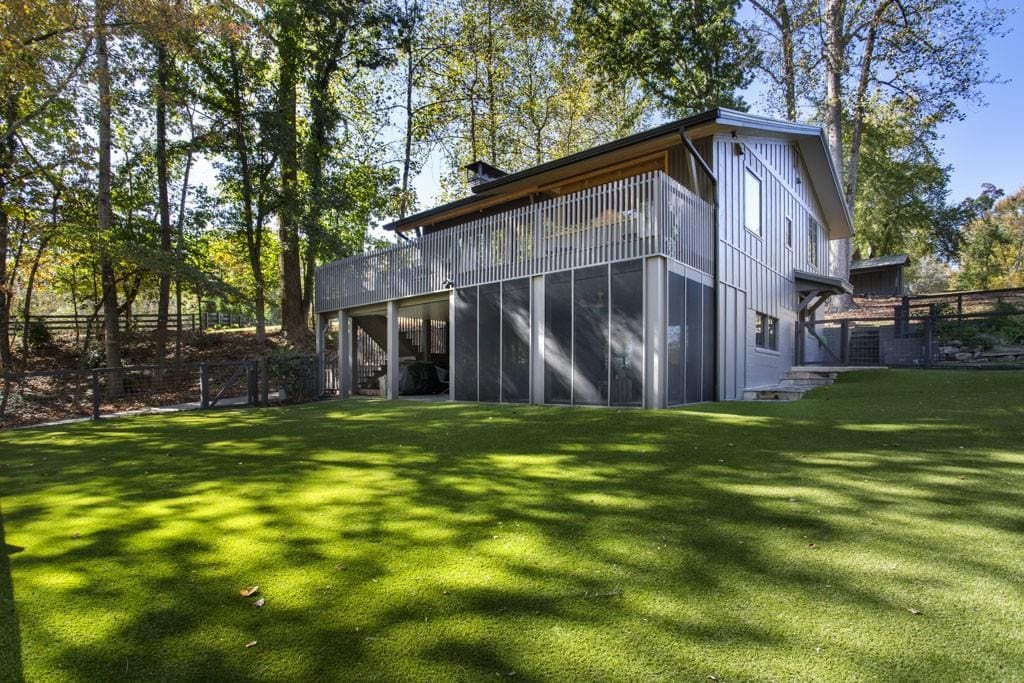 Foto principal - 8885 Bay Dr