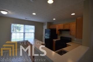 Building Photo - 417 Royal Oak Dr