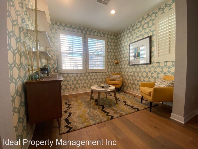 Foto del edificio - 3 br, 3.5 bath House - 551 W Foothill Blvd...