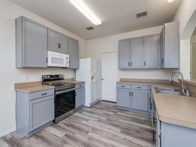 Foto del edificio - 320 Cookston Ln