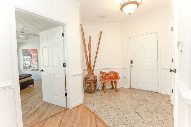Foto del edificio - Move In Ready Condo in Lynnhaven Shores - ...