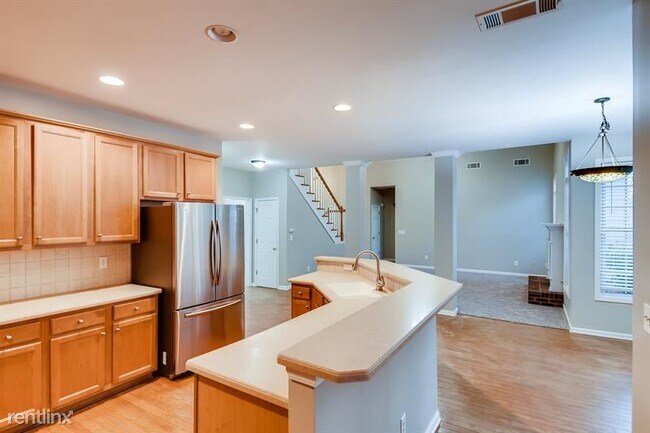 Foto del edificio - 4 br, 2.5 bath House - 2313 Oak Falls Ln
