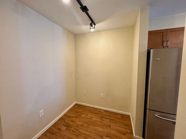 Foto del edificio - 118 107th Ave NE
