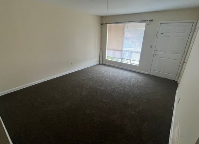 Building Photo - 2723 Glenn Hills Ct