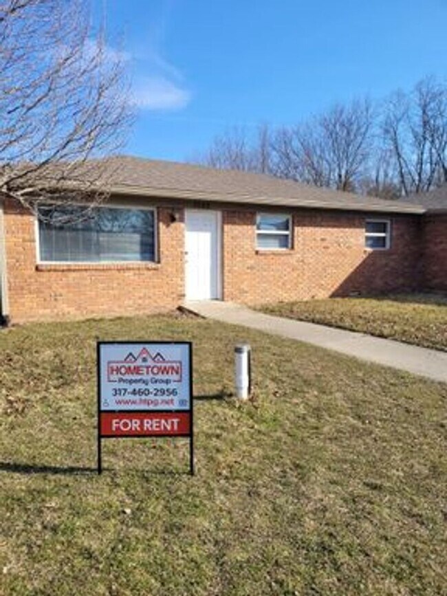 Building Photo - 7092-7094 Manor Dr N