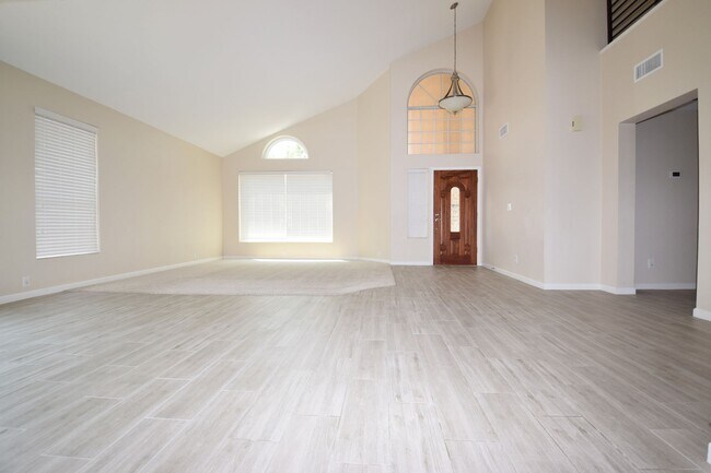 Building Photo - Beautiful 2935 sq ft 5 bedroom Ahwatukee h...