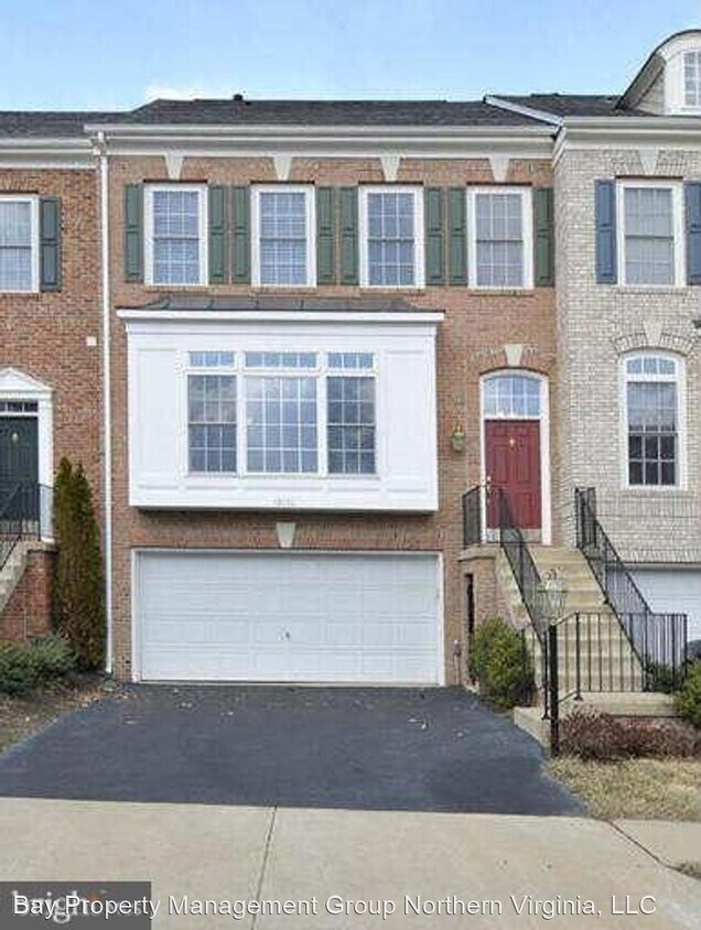 Primary Photo - 3 br, 2.5 bath House - 43660 LEES MILL SQUARE