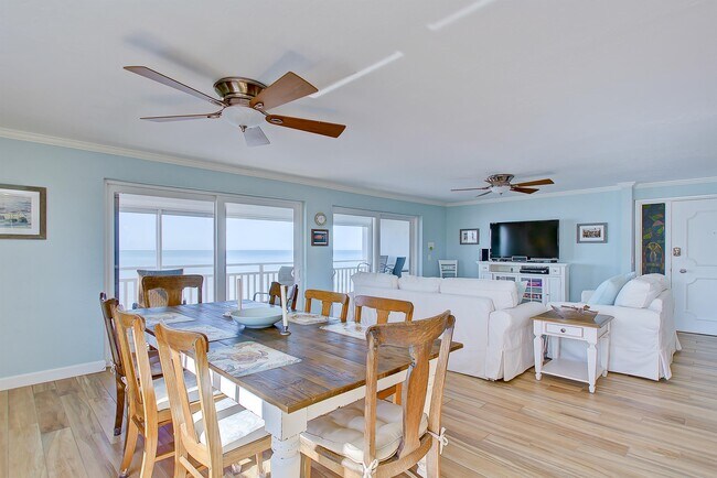 Foto del edificio - 555 Gulf Way