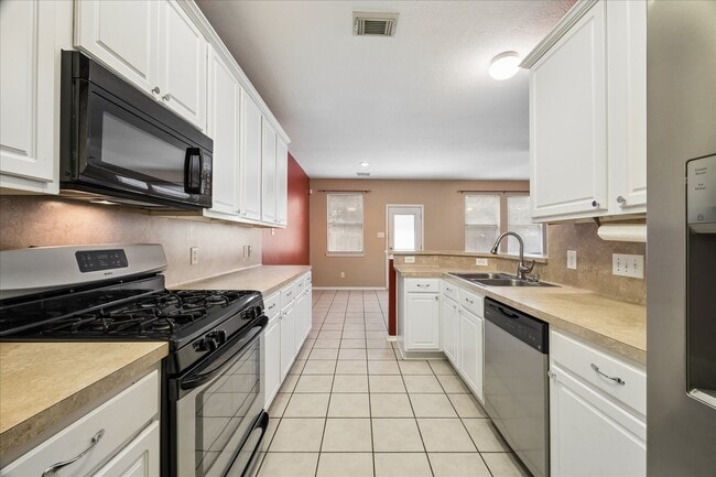 Building Photo - 341 Capella Oaks Ln