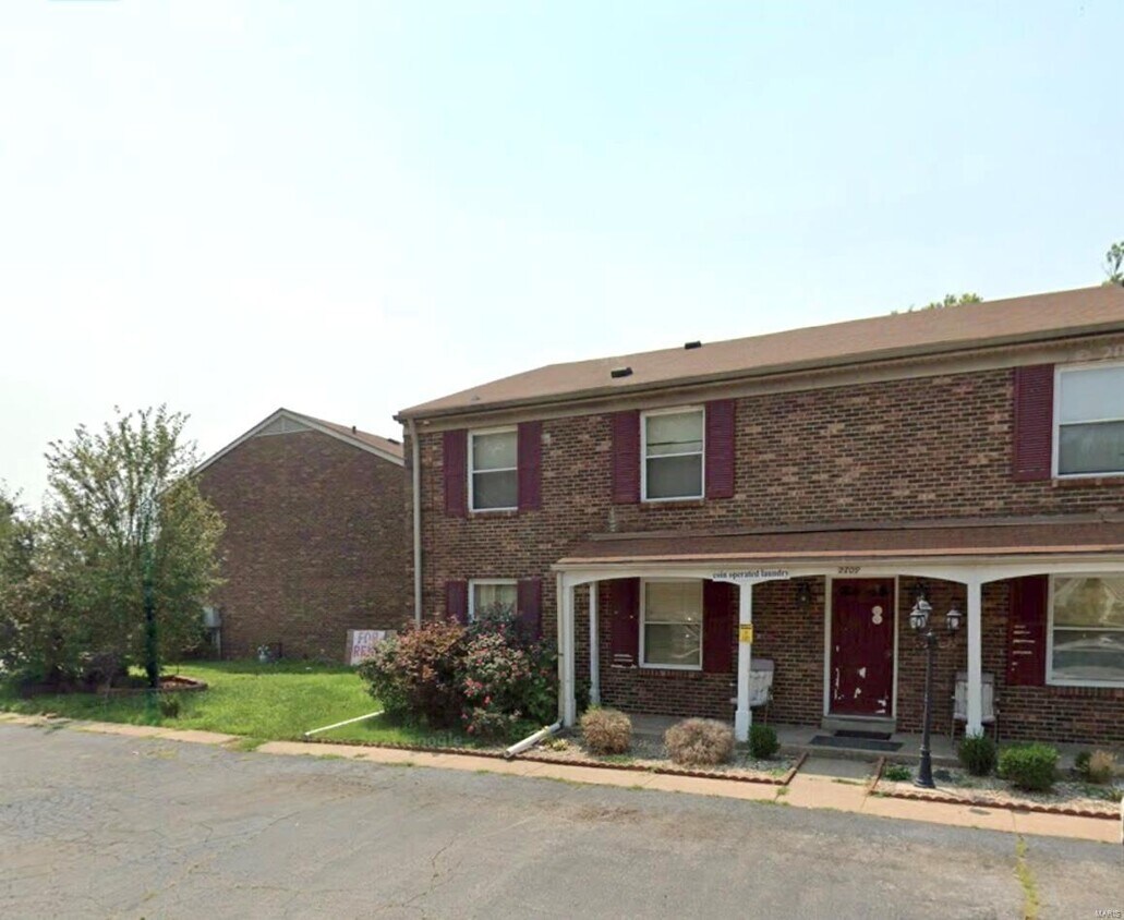 Primary Photo - 2711 Center St