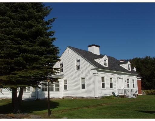 Primary Photo - 2392 Riverside Dr