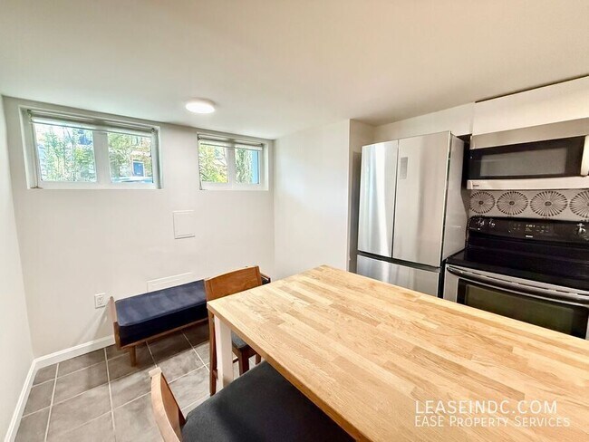 Foto del edificio - 1850 3rd St NW
