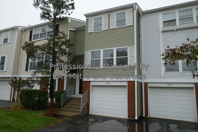 Primary Photo - 2033 Oxford Ct