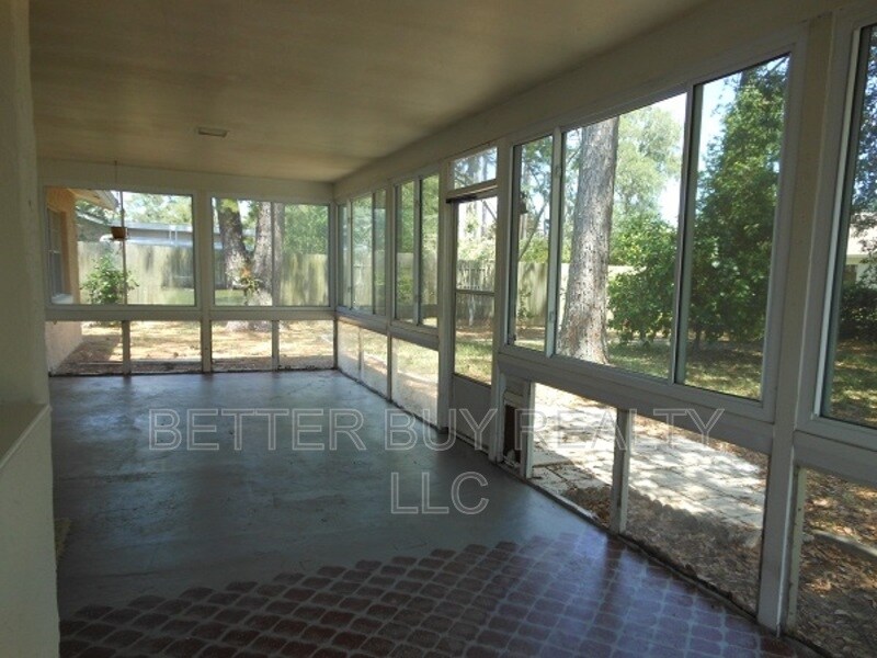 Building Photo - 10 Filbert Ln