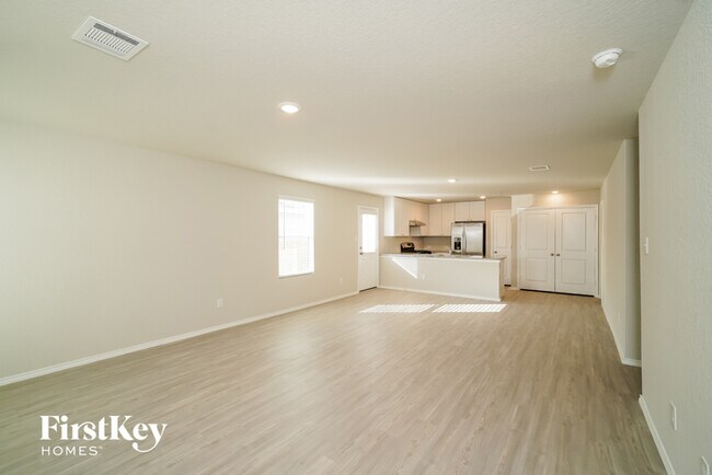 Building Photo - 10783 Prusiner Dr