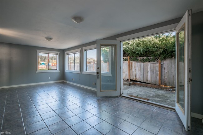 Building Photo - 4905 Morgan Dr