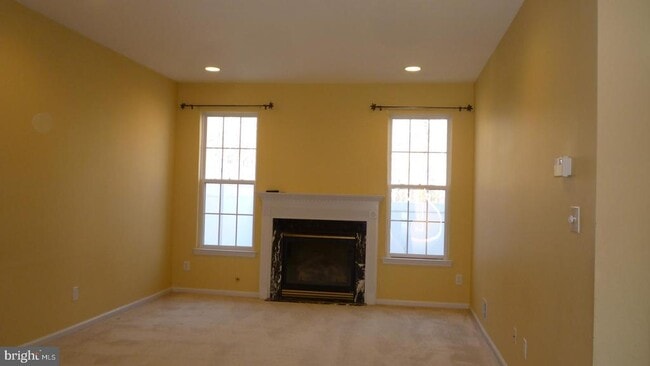 Building Photo - 107 Windsor Pond Rd