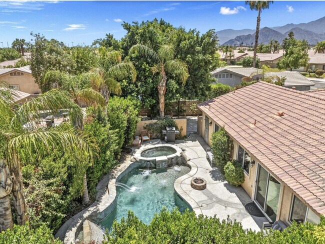 Foto del edificio - 45460 Coldbrook Ln