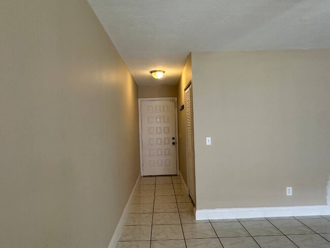 Foto del edificio - 27 W Country Cove Way