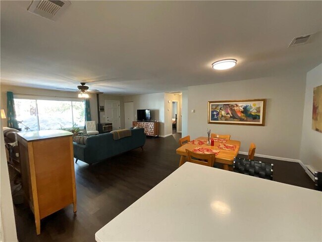 Foto del edificio - 141 Edaville Ct