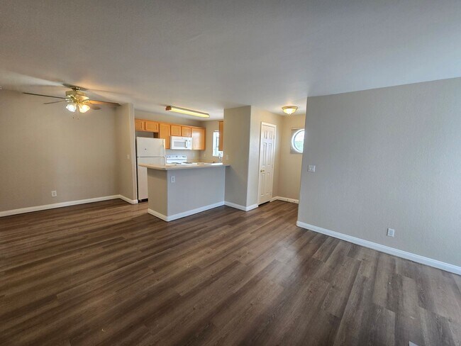 Foto del edificio - 2987 Juniper Hills Blvd