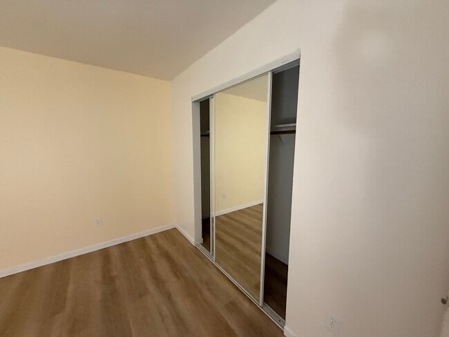 Building Photo - 114 Carolina St