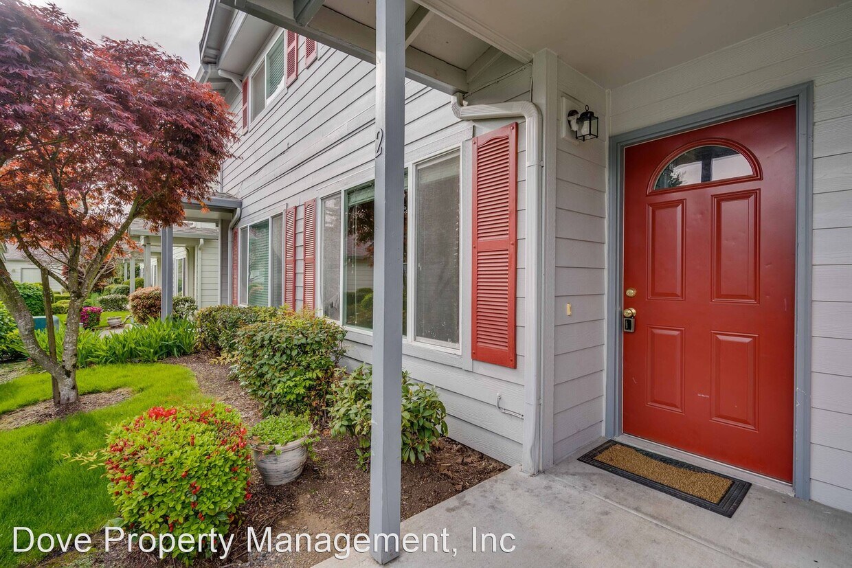 Primary Photo - 2 br, 1.5 bath House - 697 32nd Street Uni...
