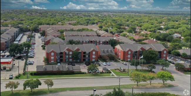 Building Photo - 3440 E Rosemeade Pkwy