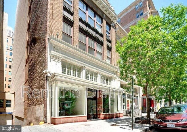 Photo - 915 E St NW Apartment