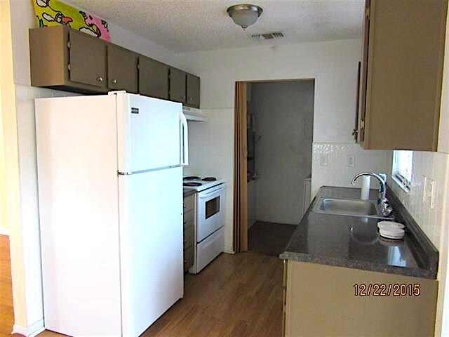 Foto del edificio - 40 Lovett St