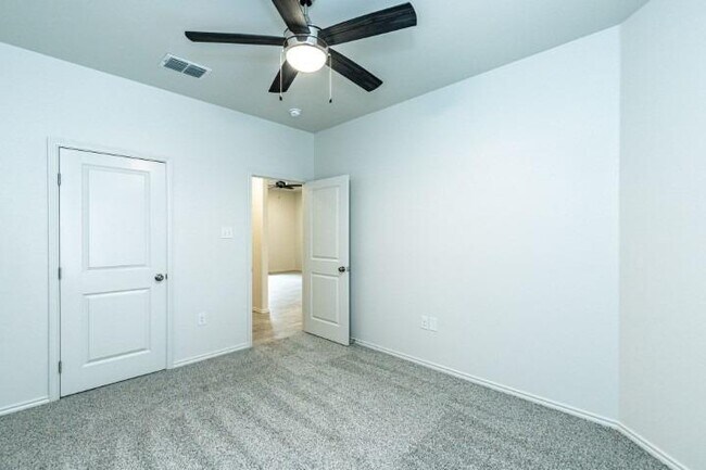 Foto del edificio - 1024 N 7th St