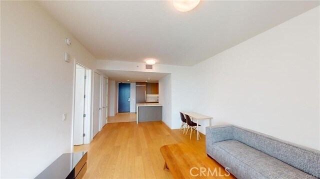 Building Photo - 889 Francisco St