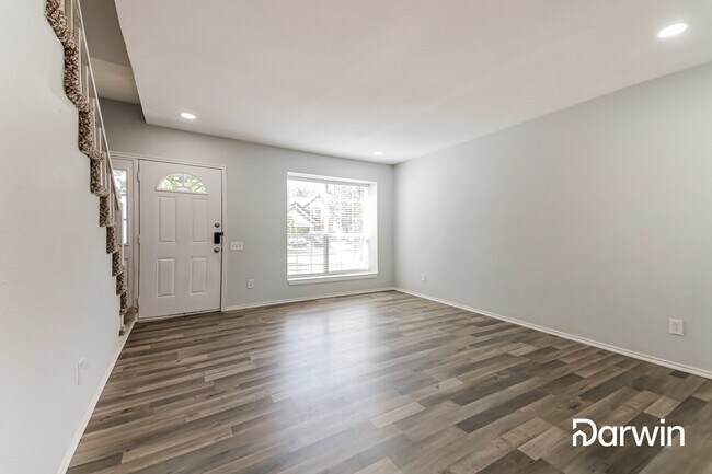 Building Photo - 2624 Coldstream Dr