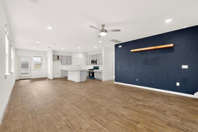 Foto del edificio - 13712 Clerk St