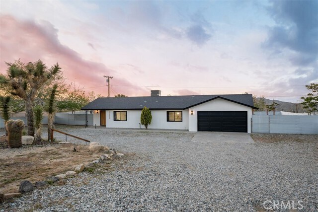 Foto del edificio - 60468 Latham Trail