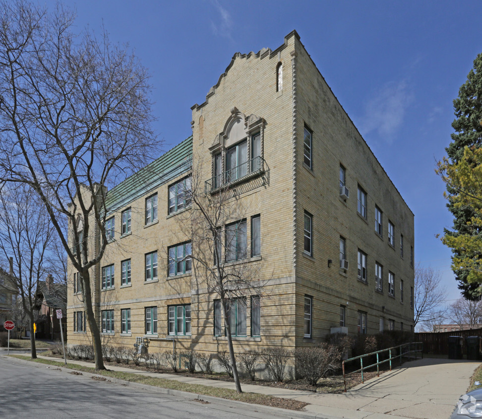 Building Photo - Kilbourn Knoll Apartments