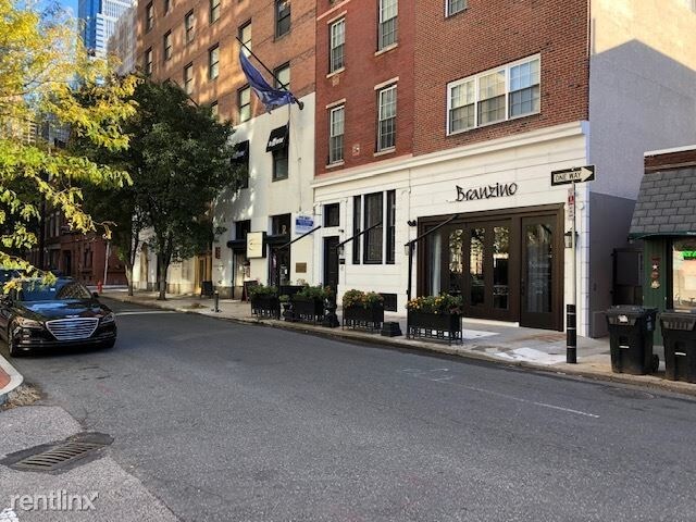 Foto del edificio - 1 br, 1 bath  - 1713 Spruce St Apt 3F