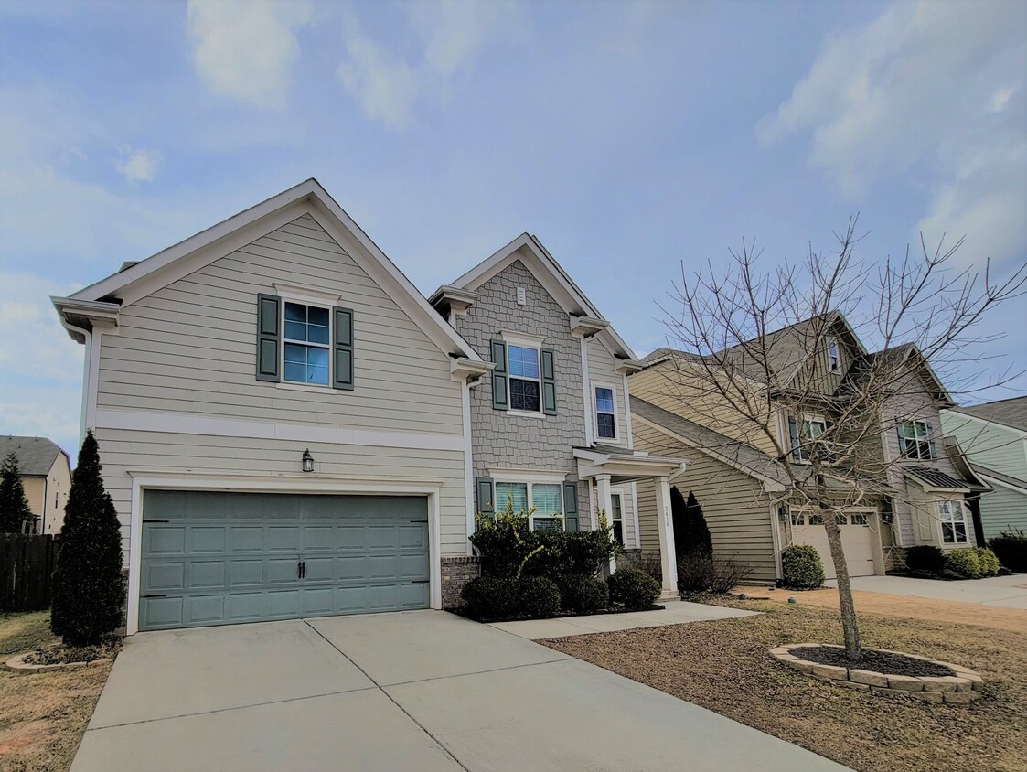 Foto principal - Pemberley Subdivision