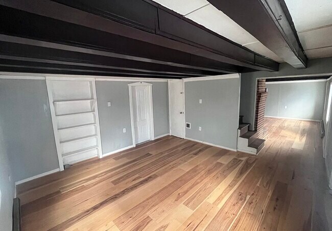 Foto del edificio - 309 S Maple Ave