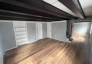 Building Photo - 309 S Maple Ave