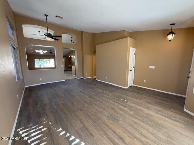 Foto del edificio - 364 W Thompson Pl