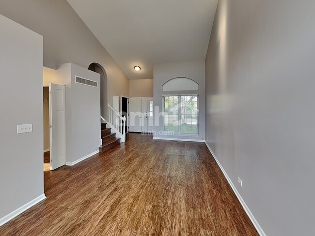 Building Photo - 300 Annandale Dr