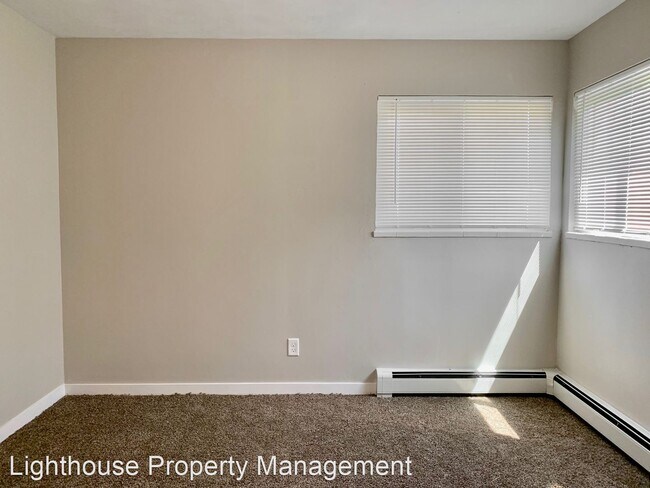 Foto del edificio - 2736-2742 44th St SE
