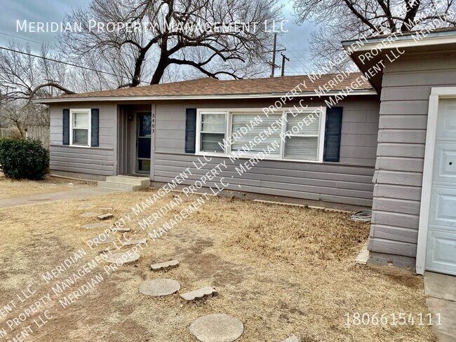 Building Photo - Spacious 3/2/1 home close to TTU and hospi...