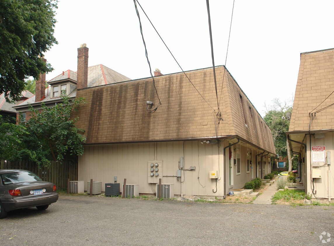 Building Photo - 1372-1380 Forsythe Ave