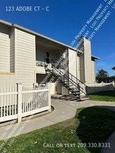 Building Photo - 123 Adobe Ct